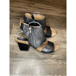 Sofft Milan 8.5 M Perforated Leather Sandals Stacked Heel Ankle Cuff Side Zip